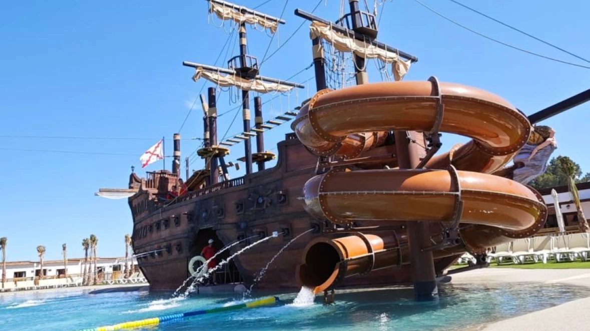 Battleship Lagoon Pool