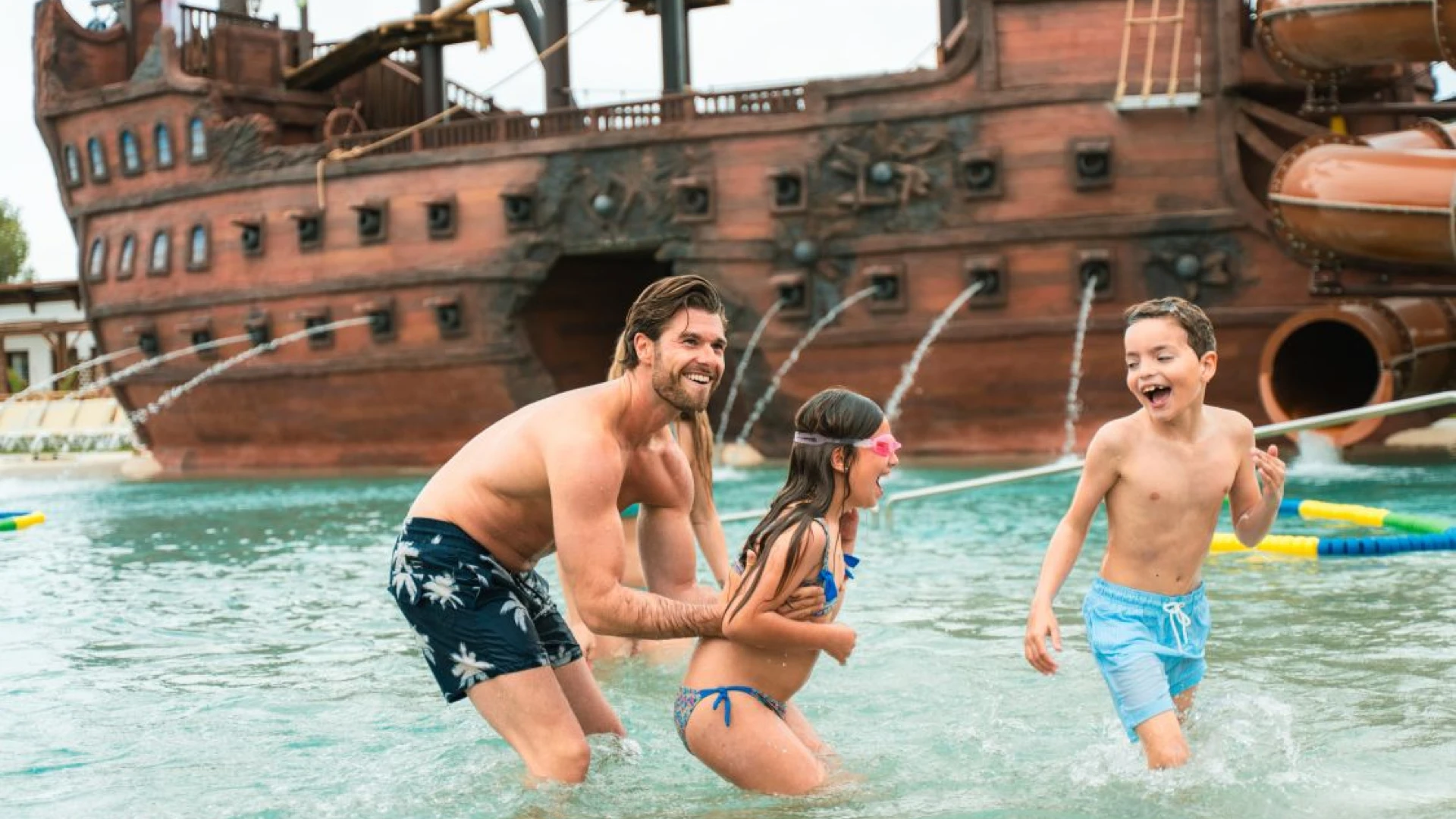 Battleship Lagoon Pool